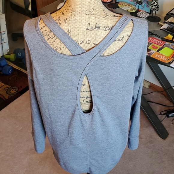 Old Navy Active size Large grey pullover - Picture 3 of 11